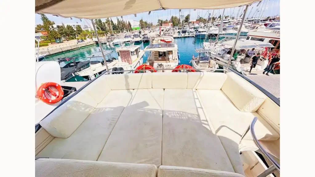 Azimut 17 Metre Lüks Yat ile Antalya'nın Turkuaz Sularında Gezi, Yüzme ve Çok Özel Organizasyonlar 9