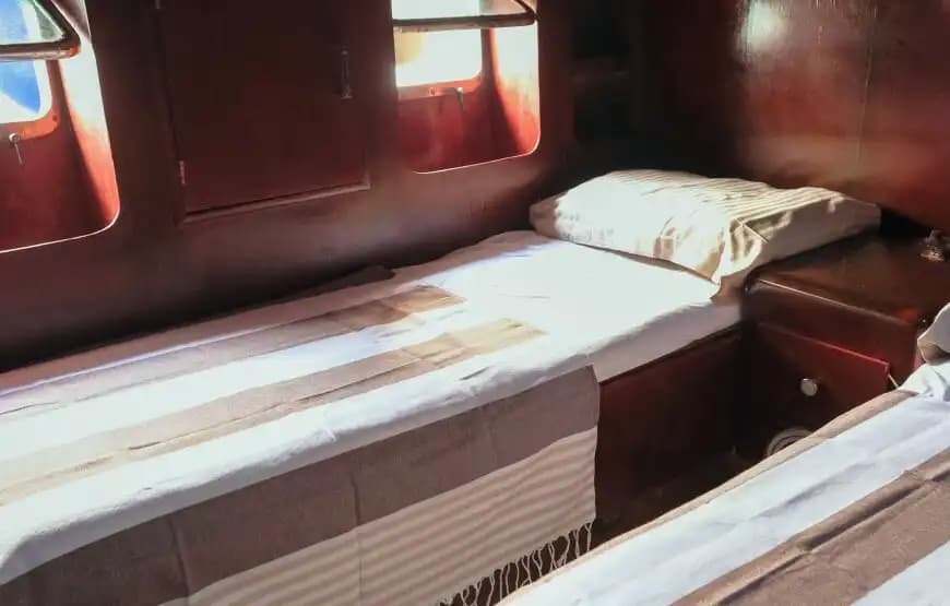 يخت بمحرك فاخر بطول 21 متر - 3 كابينات - سعة 6 شخص - في مركز أنطاليا 28