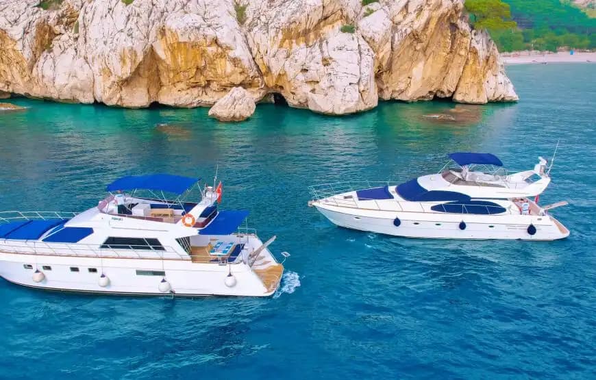 Luxus 18-Meter Jacht for 10 Gäste in Antalya’s Atemberaubend Buchten 5