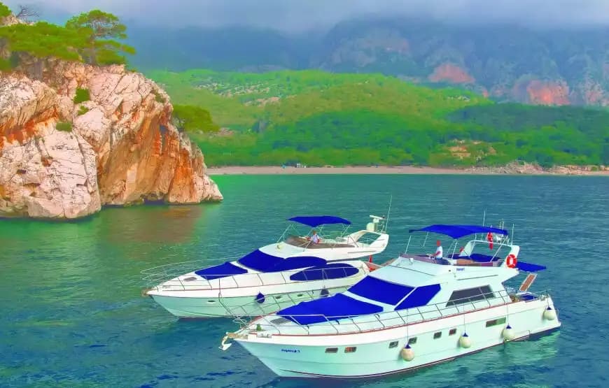 Luxus 18-Meter Jacht for 10 Gäste in Antalya’s Atemberaubend Buchten 6