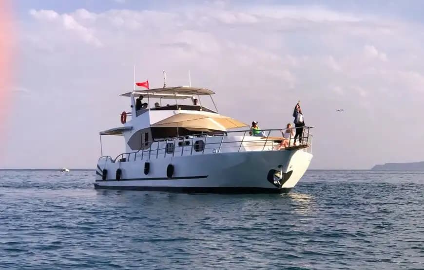 Private Day Cruise in Antalya: Comfortable Journey on the Mediterranean for Up to 24 Guests 5