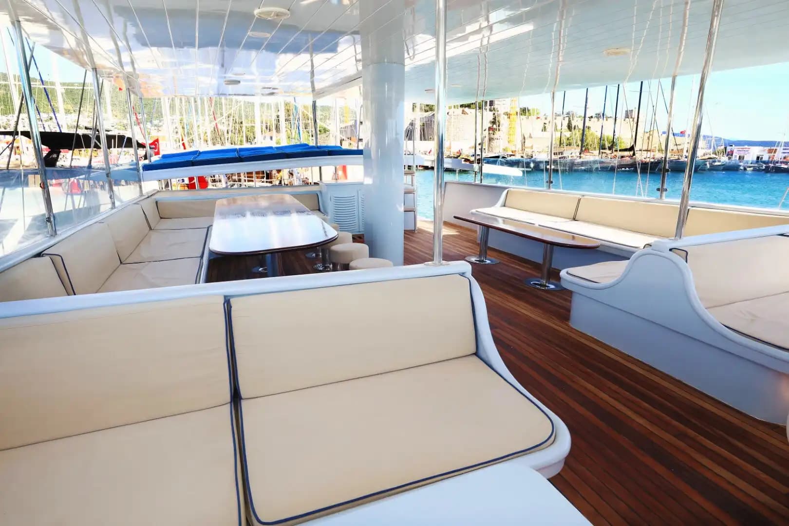 33-Meter Luxe Gulet in Bodrum met 11 Kajuiten voor 22 Gasten 3
