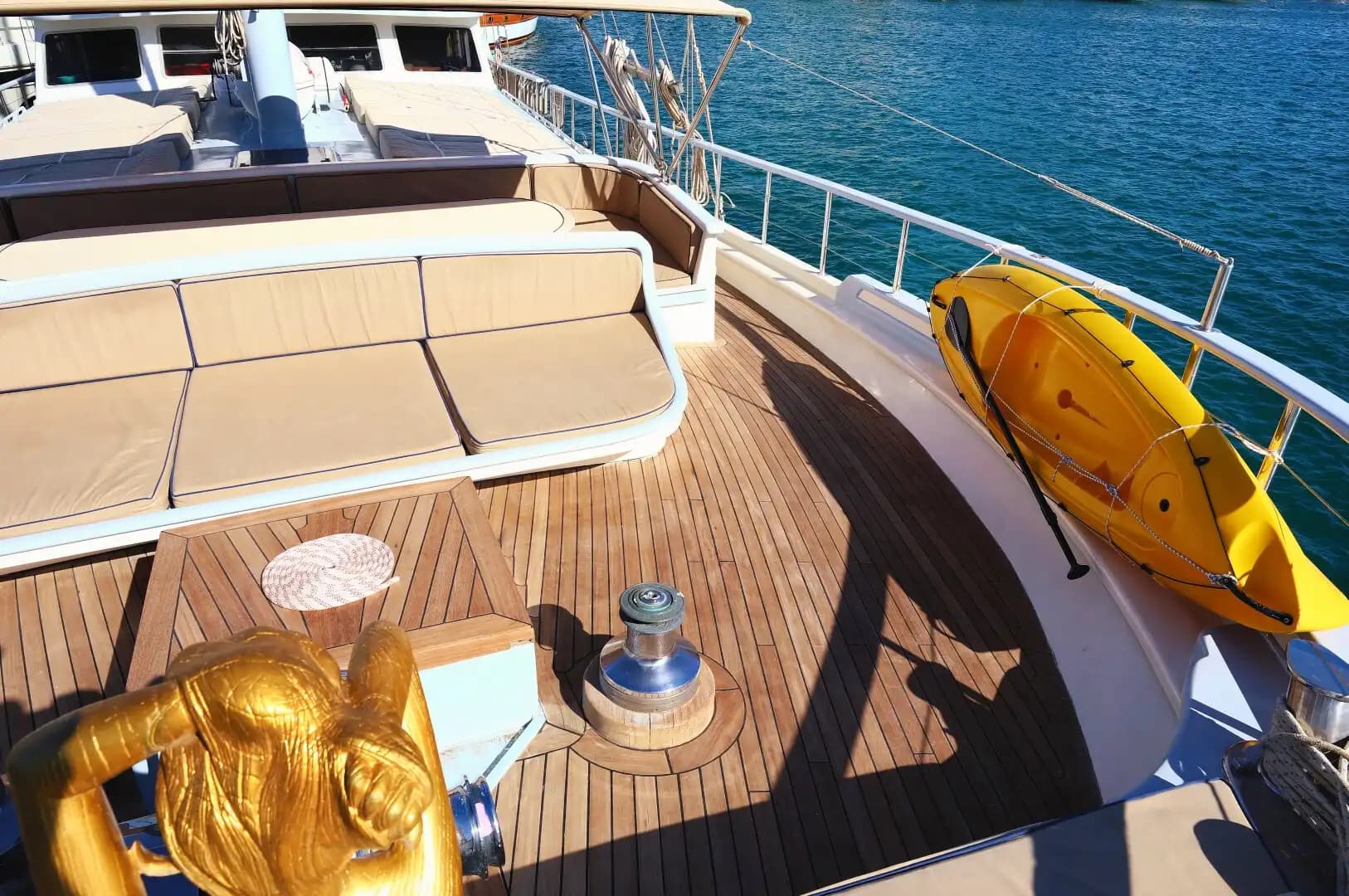 33-Meter Luxe Gulet in Bodrum met 11 Kajuiten voor 22 Gasten 9