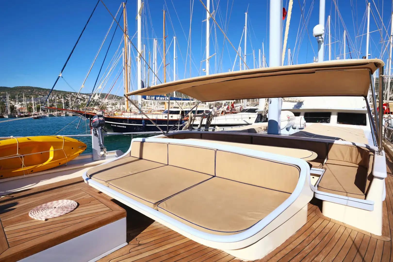 33-Meter Luxe Gulet in Bodrum met 11 Kajuiten voor 22 Gasten 11