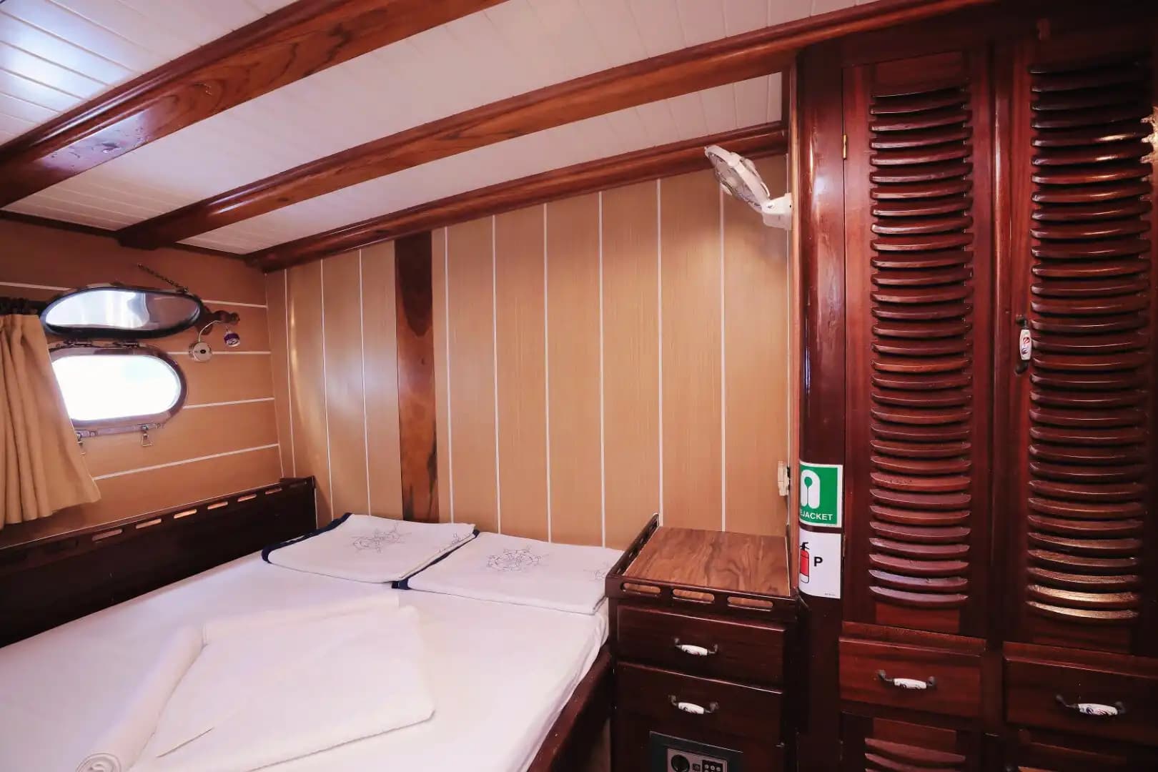 33-Meter Luxe Gulet in Bodrum met 11 Kajuiten voor 22 Gasten 18