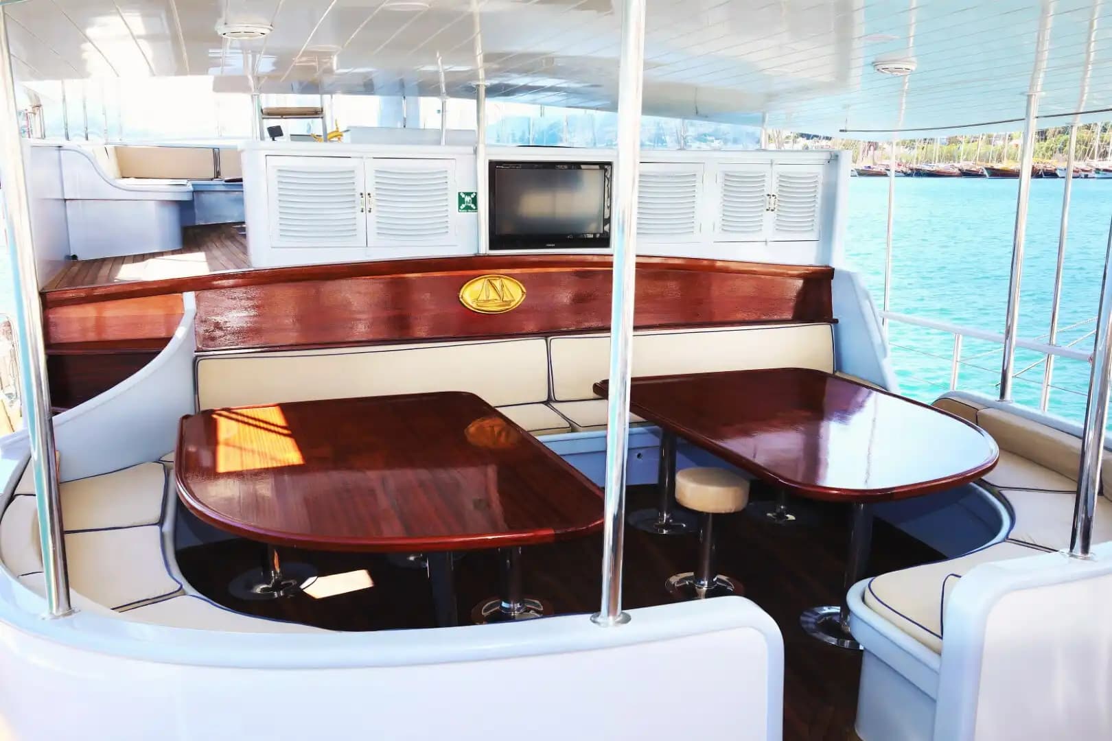 33-Meter Luxe Gulet in Bodrum met 11 Kajuiten voor 22 Gasten 16