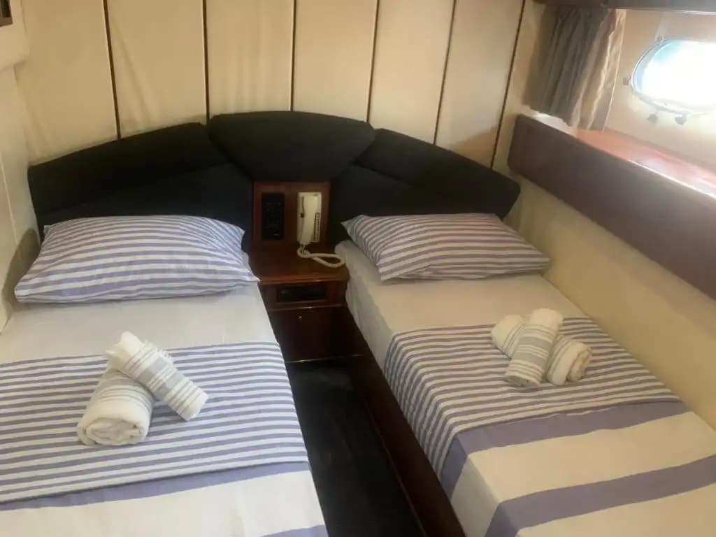 Bodrum'da Mavinin Her Tonunu Hissedin, Princess 72 Lüks Motoryat 20