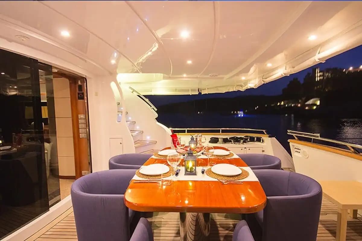 Bodrum'da Hız ve Lüksün Buluştuğu, 24 Metre, 26 Knot Motoryat 6