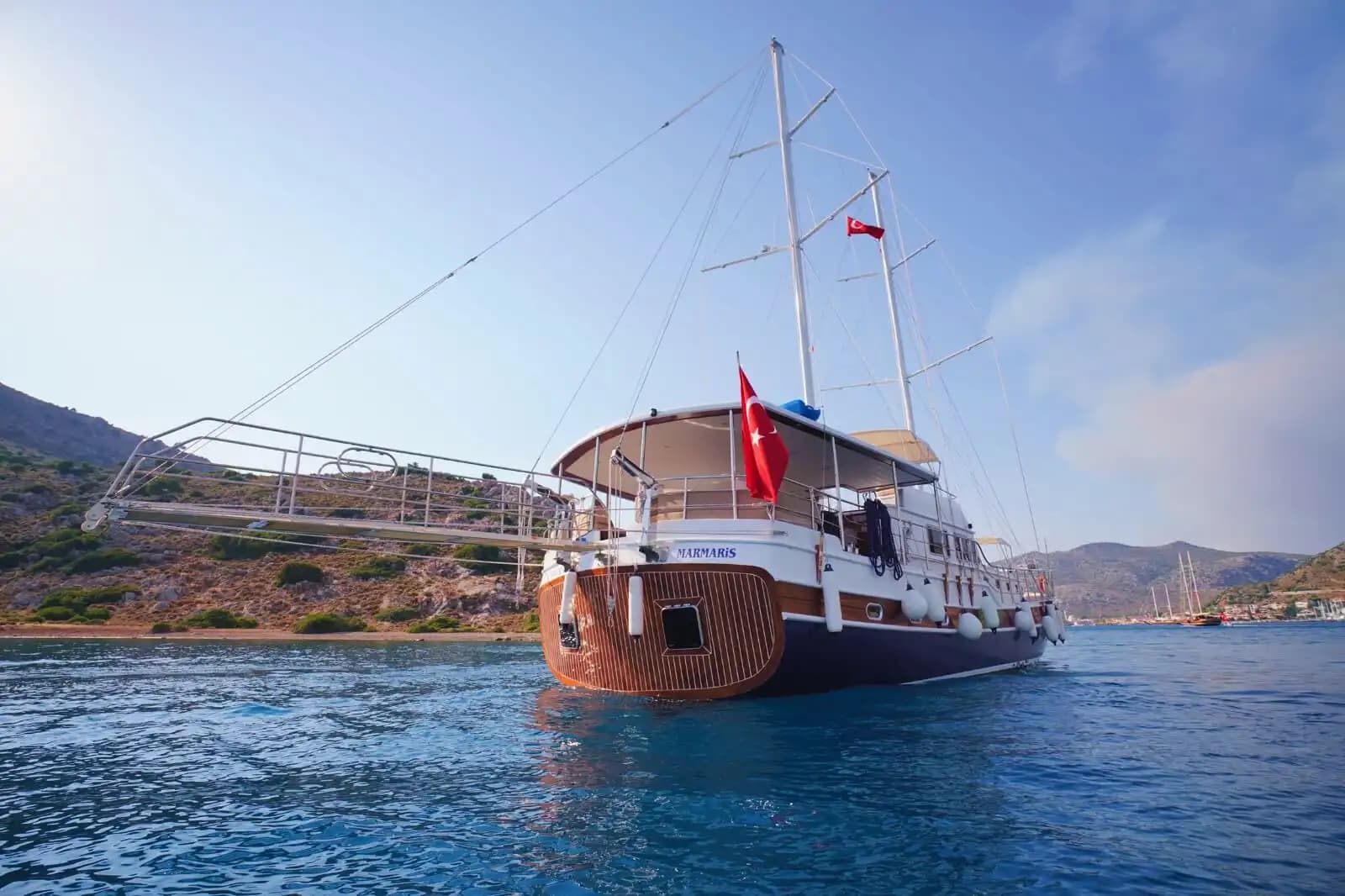 Marmaris Bozburun’da 5 Kabinli Gulet ile 10 Kişilik Konforlu Deniz Tatili 4