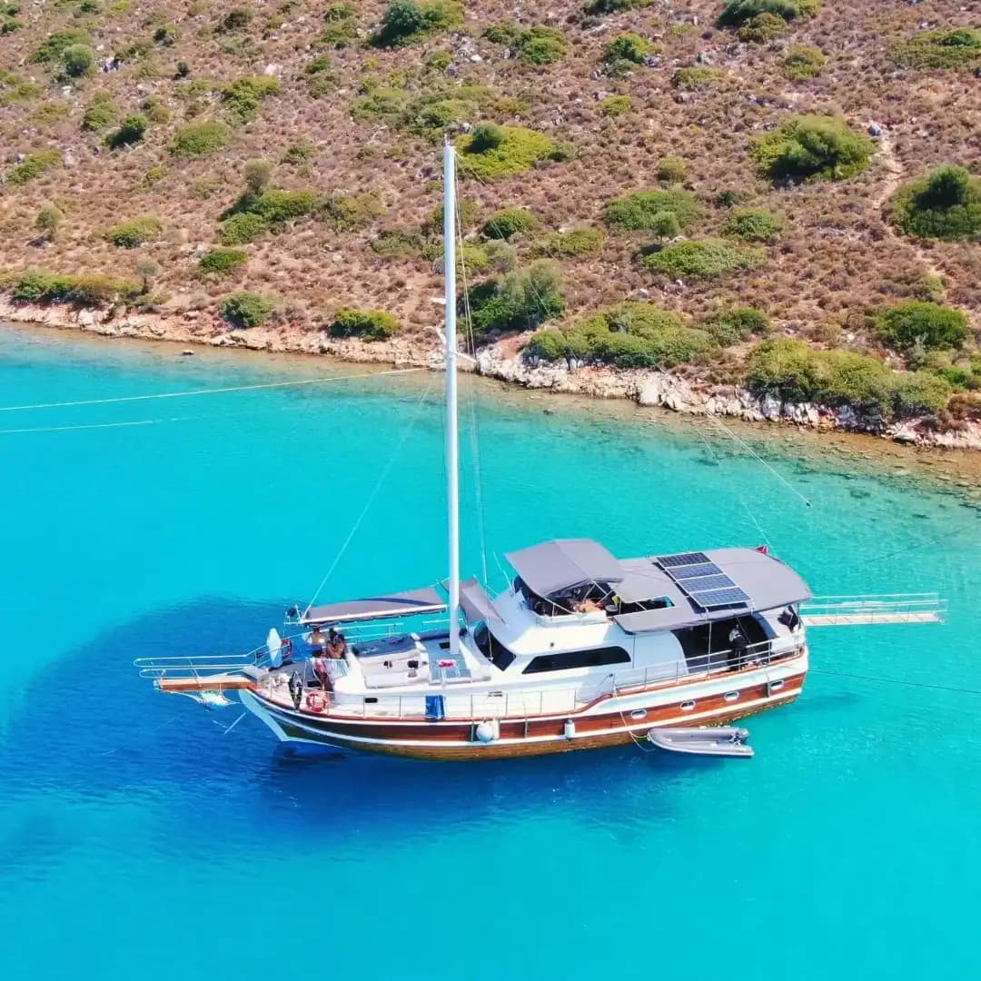 Explora calas de Bozburun en goleta de 9m, 4 camarotes - Cumpleaños en Yate
