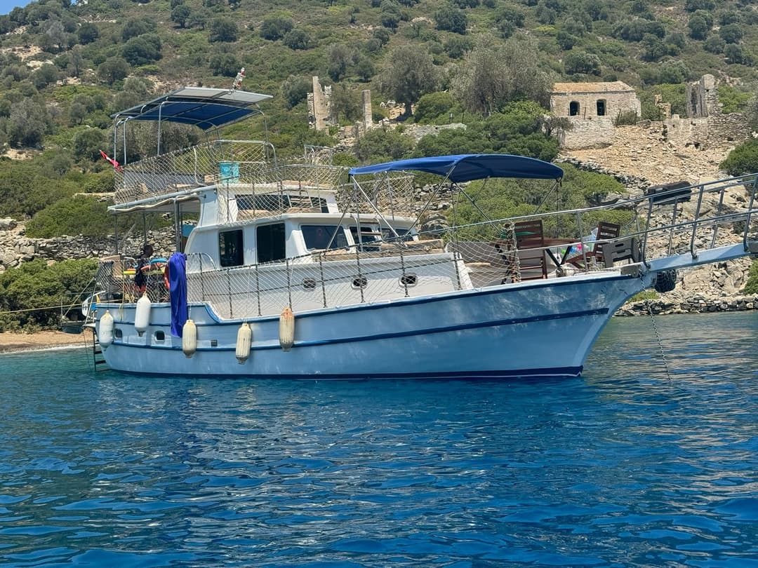 Experience an Unforgettable 12-Person Sea Holiday Aboard Marmaris's 17-Meter Luxury Yacht