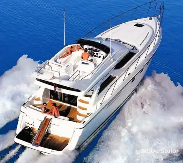 Çeşme Çıkışlı Ege’nin Serin Sularında Princess Motoryat ile Rüya Gibi Bir Deneyim