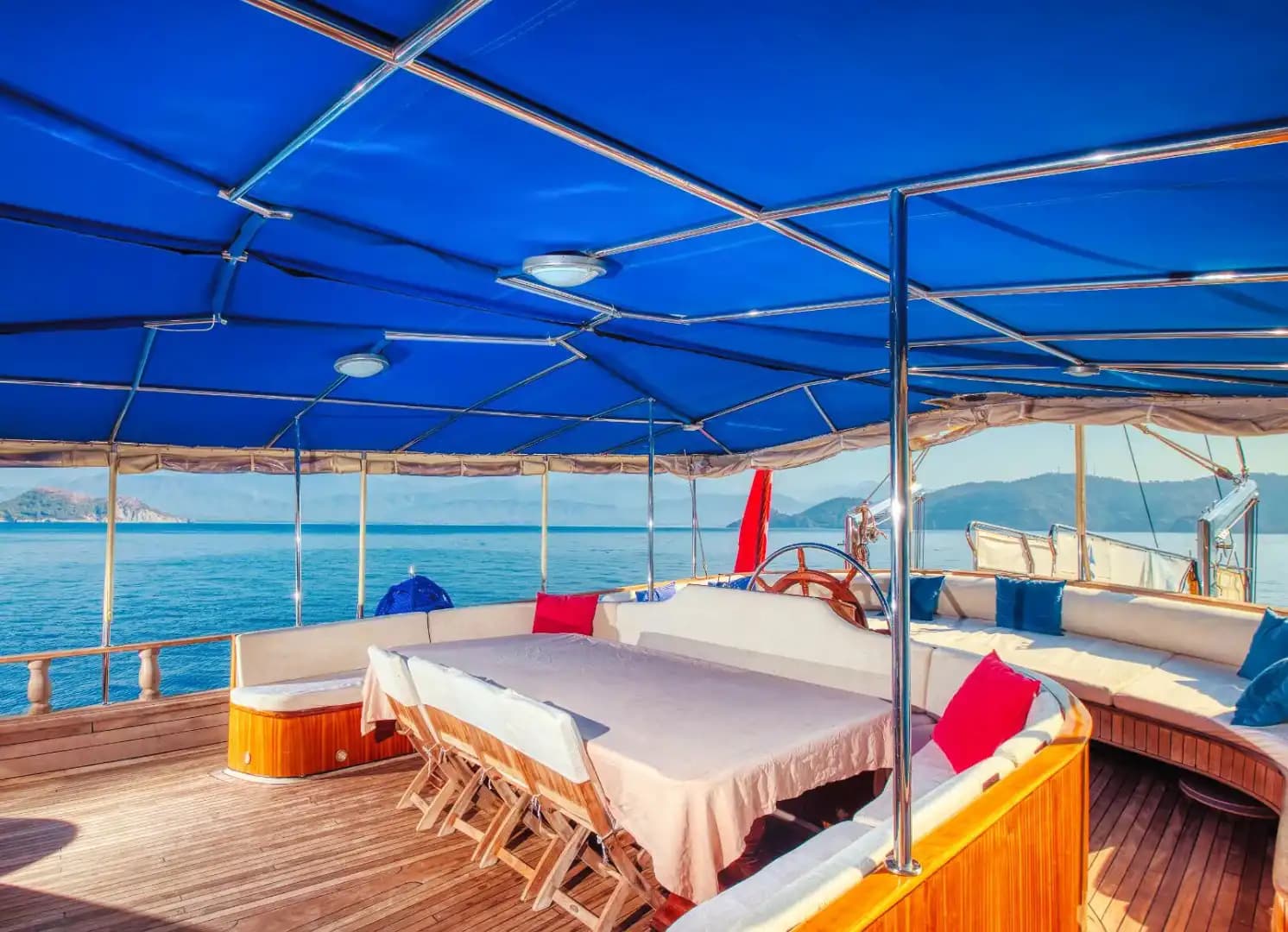 Disfruta de un Gulet de 9 camarotes en las calas de Fethiye 6