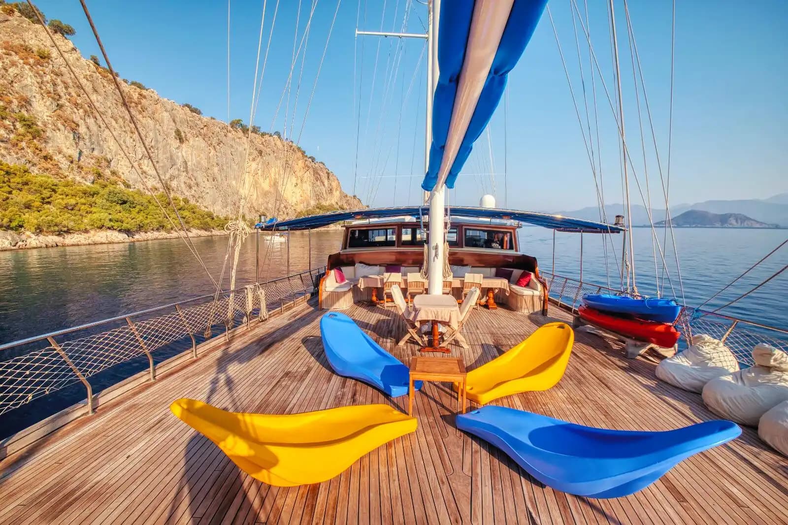 Disfruta de un Gulet de 9 camarotes en las calas de Fethiye 9