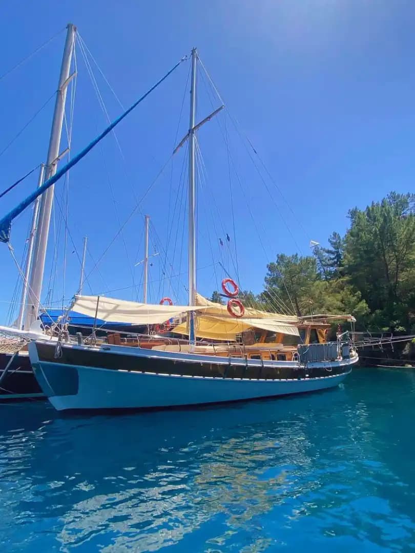 Louez notre yacht de luxe de 16m pour explorer la beauté de Göcek - Fête sur le bateau