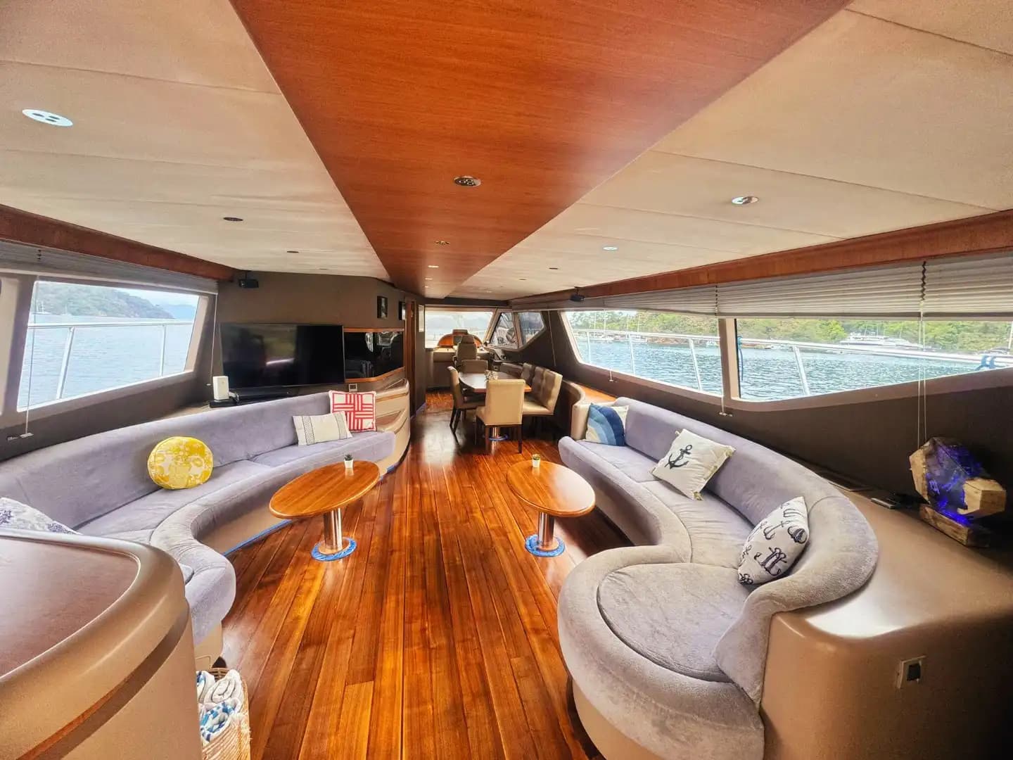 5-Kabine, 10-Personen Motoryacht – Perfekt for Families & Friends 6