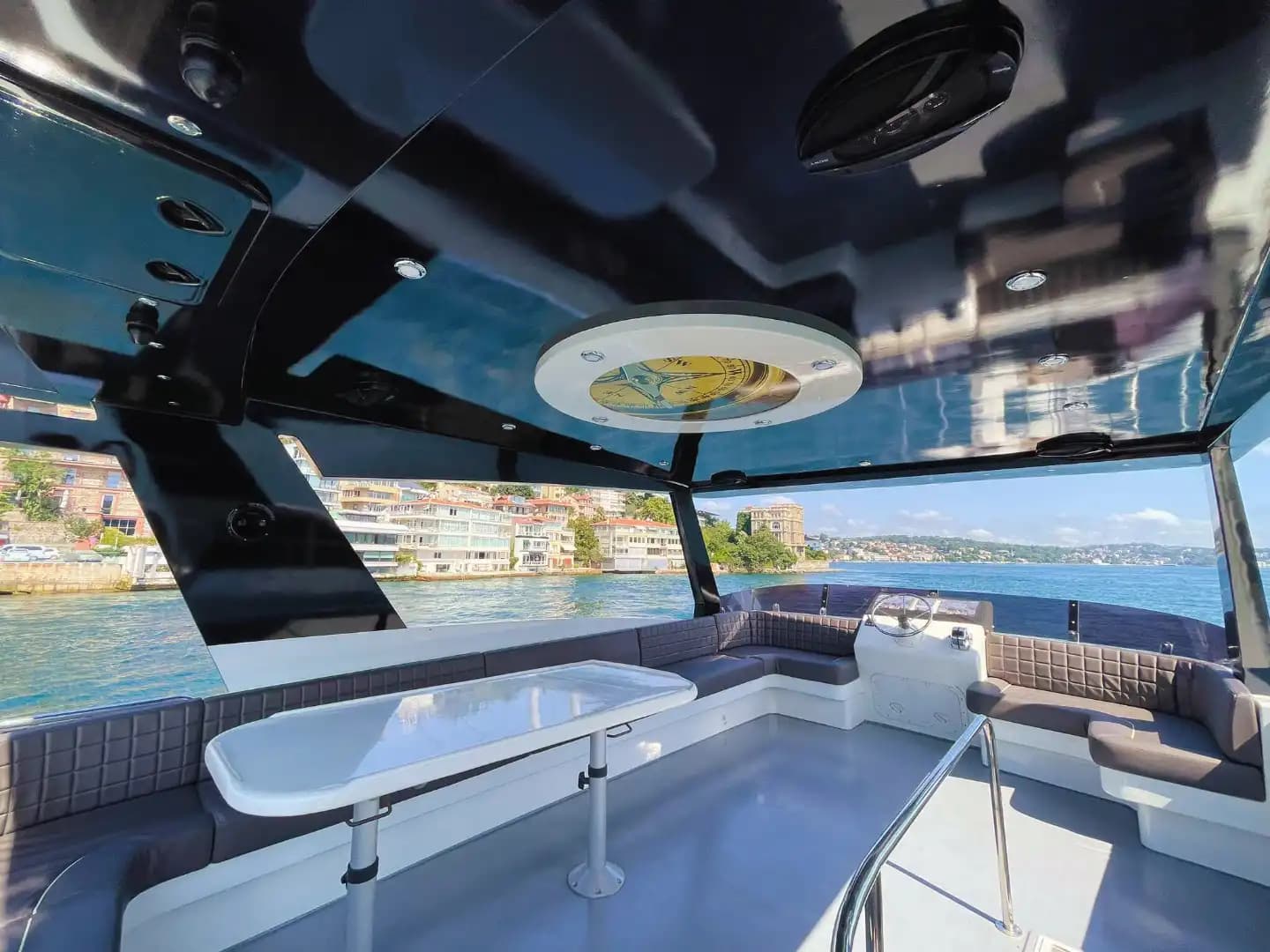 A Stylish and Comfortable Yacht for Business Meetings and Corporate Events in Istanbul 3