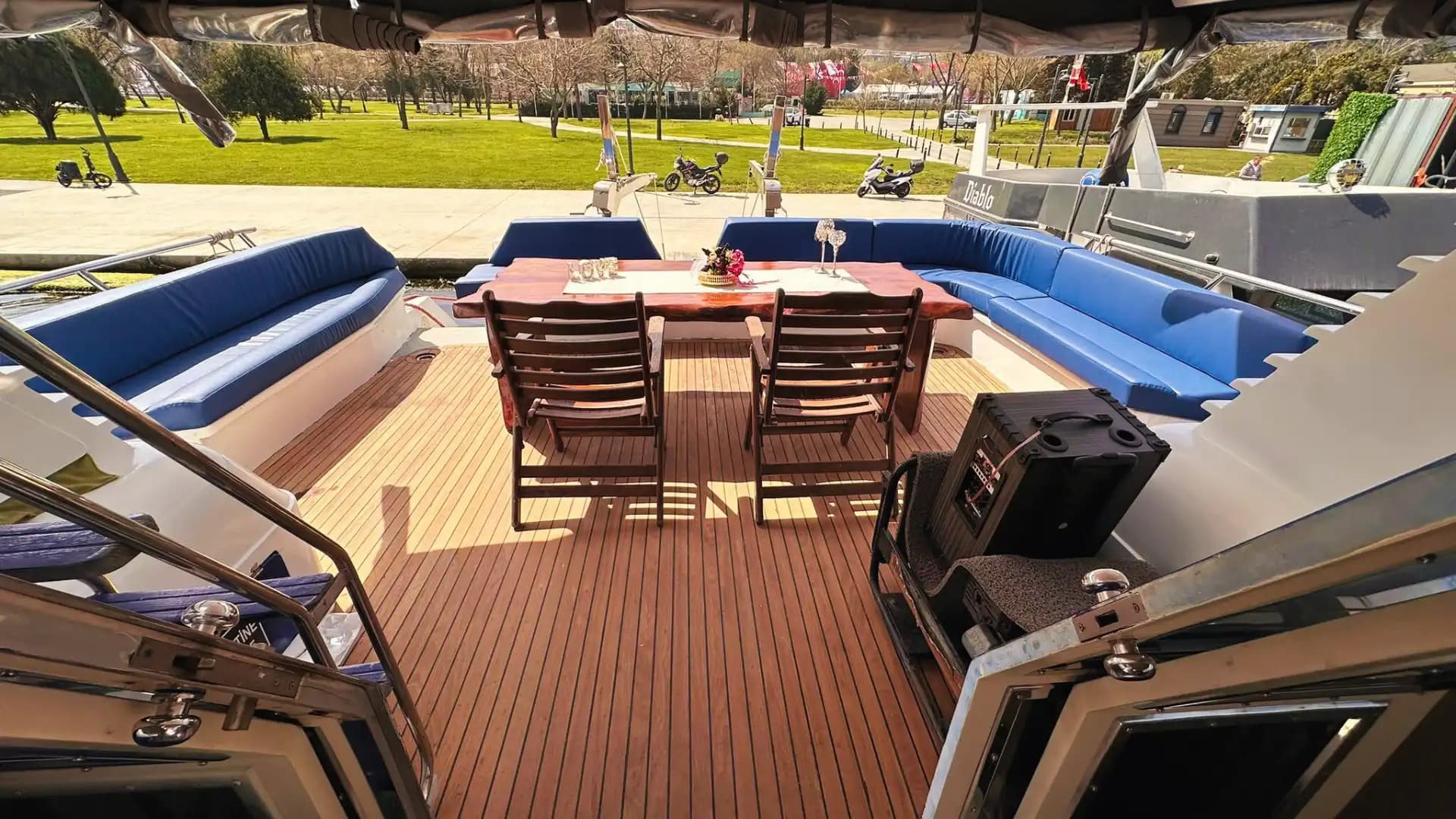Unforgettable Moments on the Bosphorus with a 4-Cabin Yacht – Daily or Overnight Stay 7