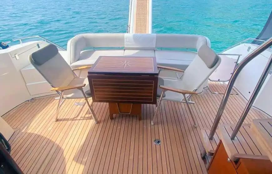 An Unforgettable Bosphorus Tour with a 15-Meter Azimut Yacht Departing from Bebek 3