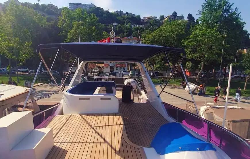 Luxury Yacht for Exclusive Sea Tour from Kuruçeşme, Istanbul! 11