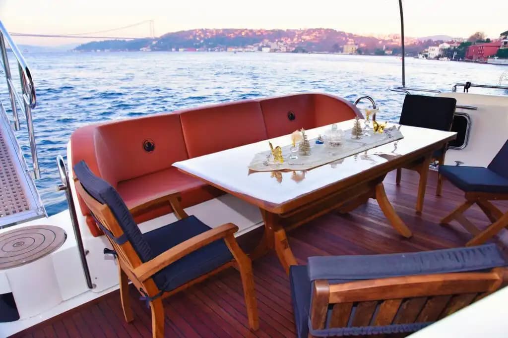 23 Metrelik Azimut Yat ile Göcek'te Lüks Bir Yolculuk 10