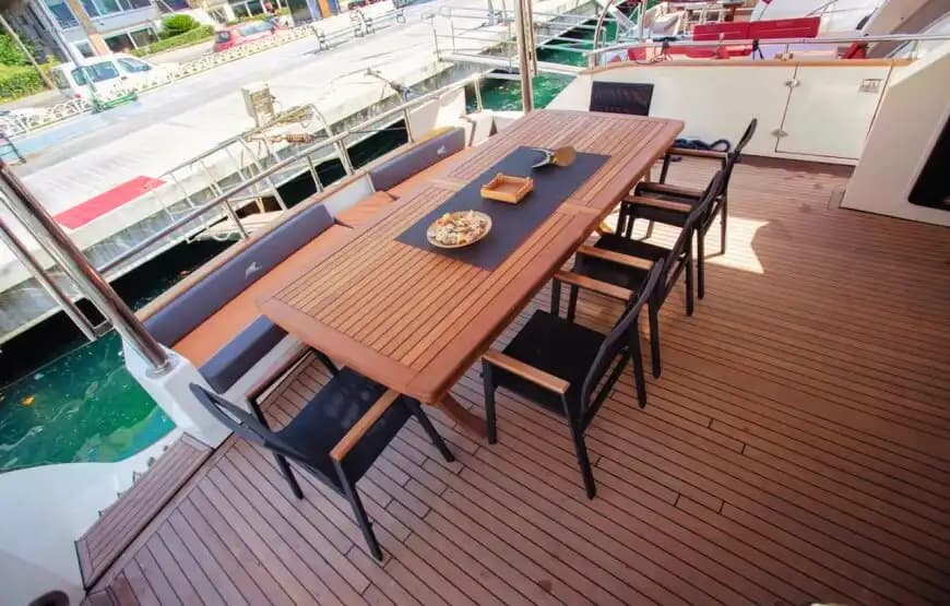 Set Sail from Tarabya on a Custom Motor Yacht for a Unique Voyage 5