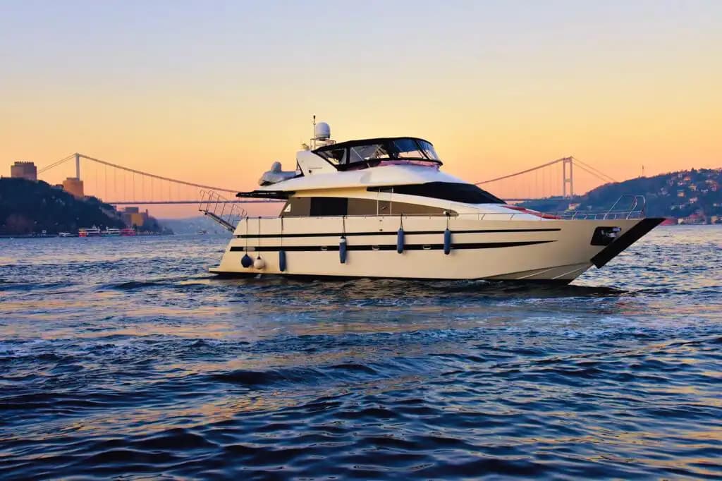 23 Metrelik Azimut Yat ile Göcek'te Lüks Bir Yolculuk 7
