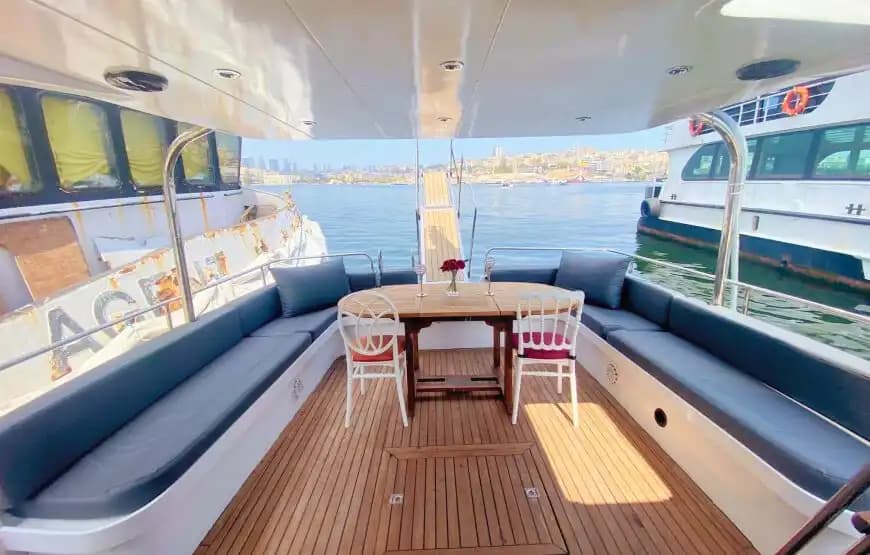Affordable Bosphorus Yacht Rental - 17m Custom Build! 3