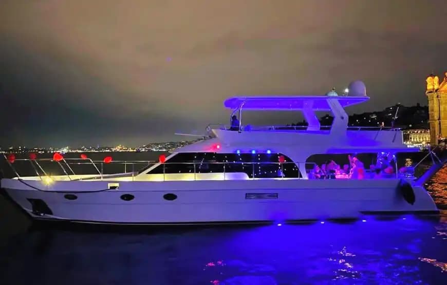Haliç Eminönü Yacht Rental 5