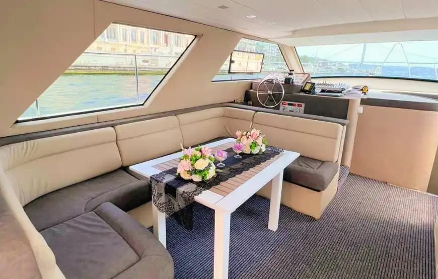 Haliç Eminönü Yacht Rental 13
