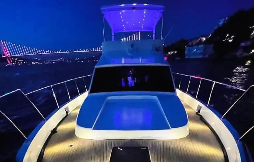 Haliç Eminönü Yacht Rental 7