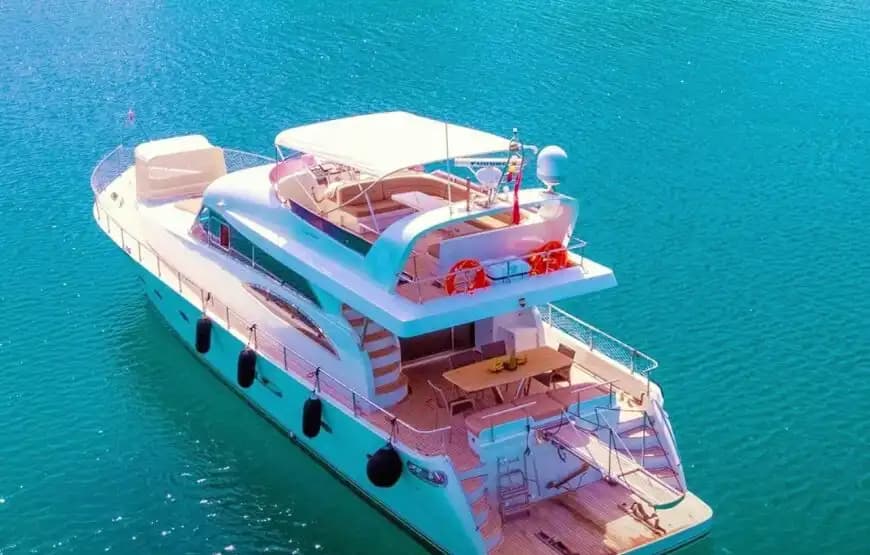 Luxury Yachting in Unkapanı: Overnight or Day Trips 2