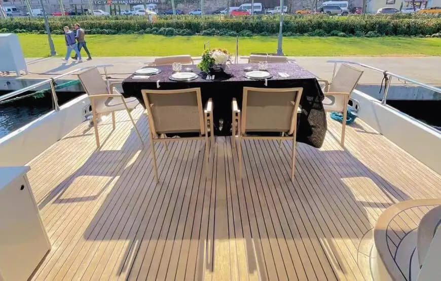 Luxury Yachting in Unkapanı: Overnight or Day Trips 5