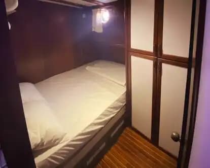Kalkan’da 4 Kişiye Kadar Konaklama İmkanı Sunan 20 Metrelik Gulet 12