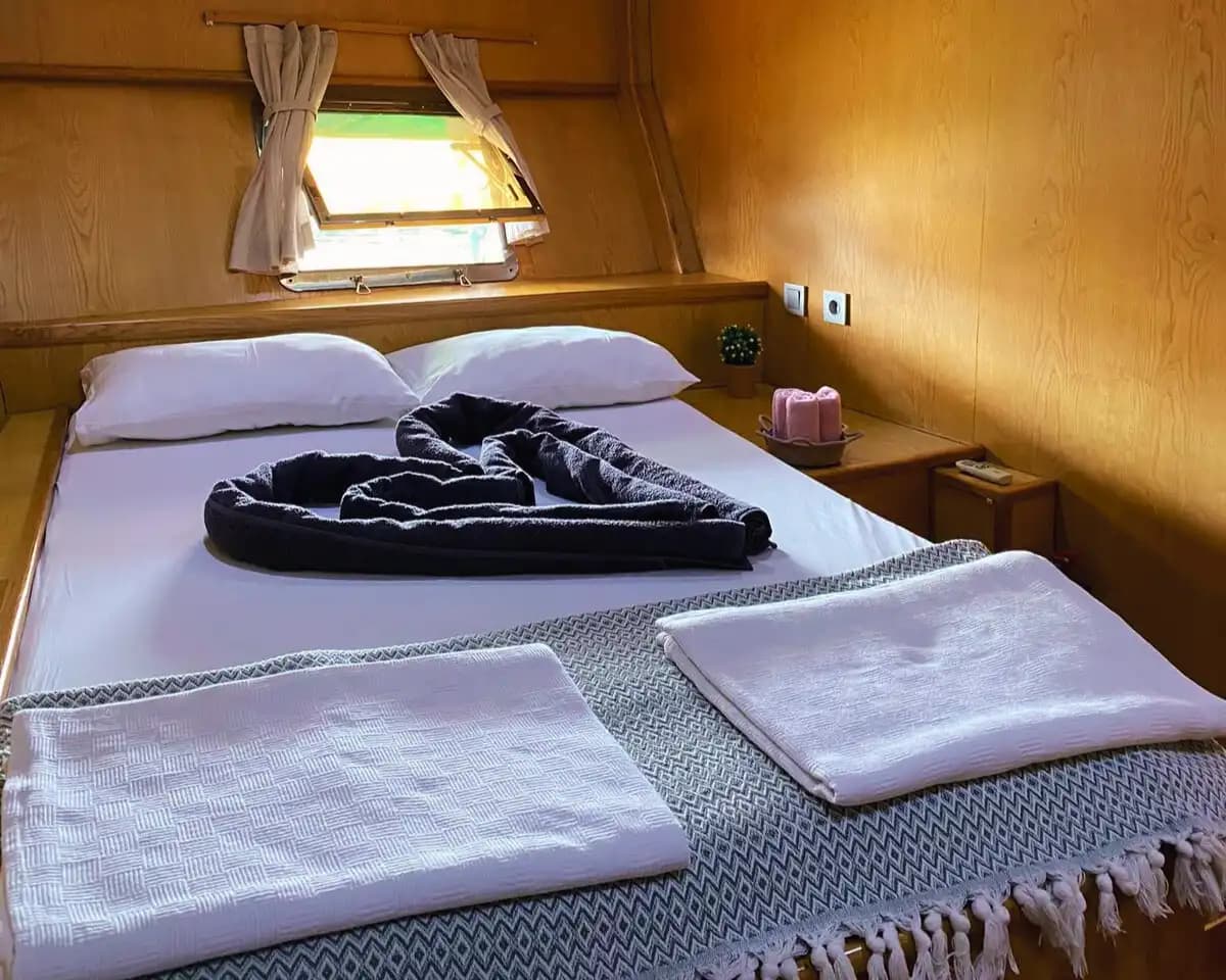An Overnight Exploration in Kekova with a Fully Equipped Gulet 15