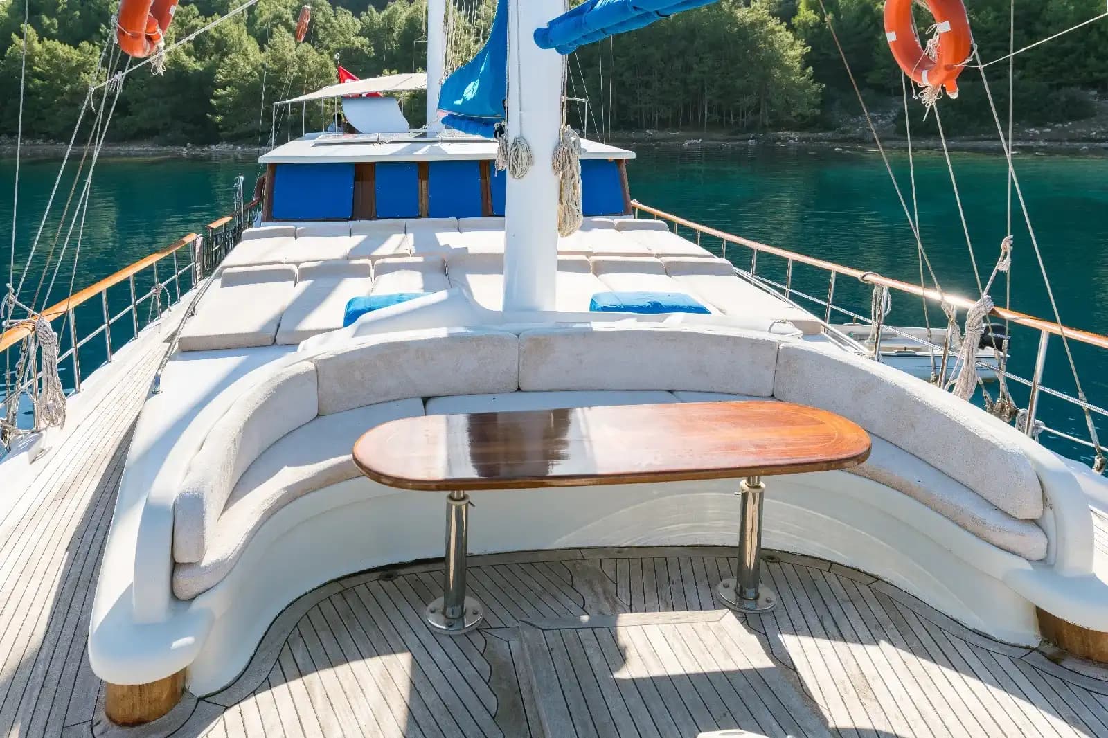 Exclusif Voyage bleu from Bozburun: 26-Meter 6-cabines Gulet 15