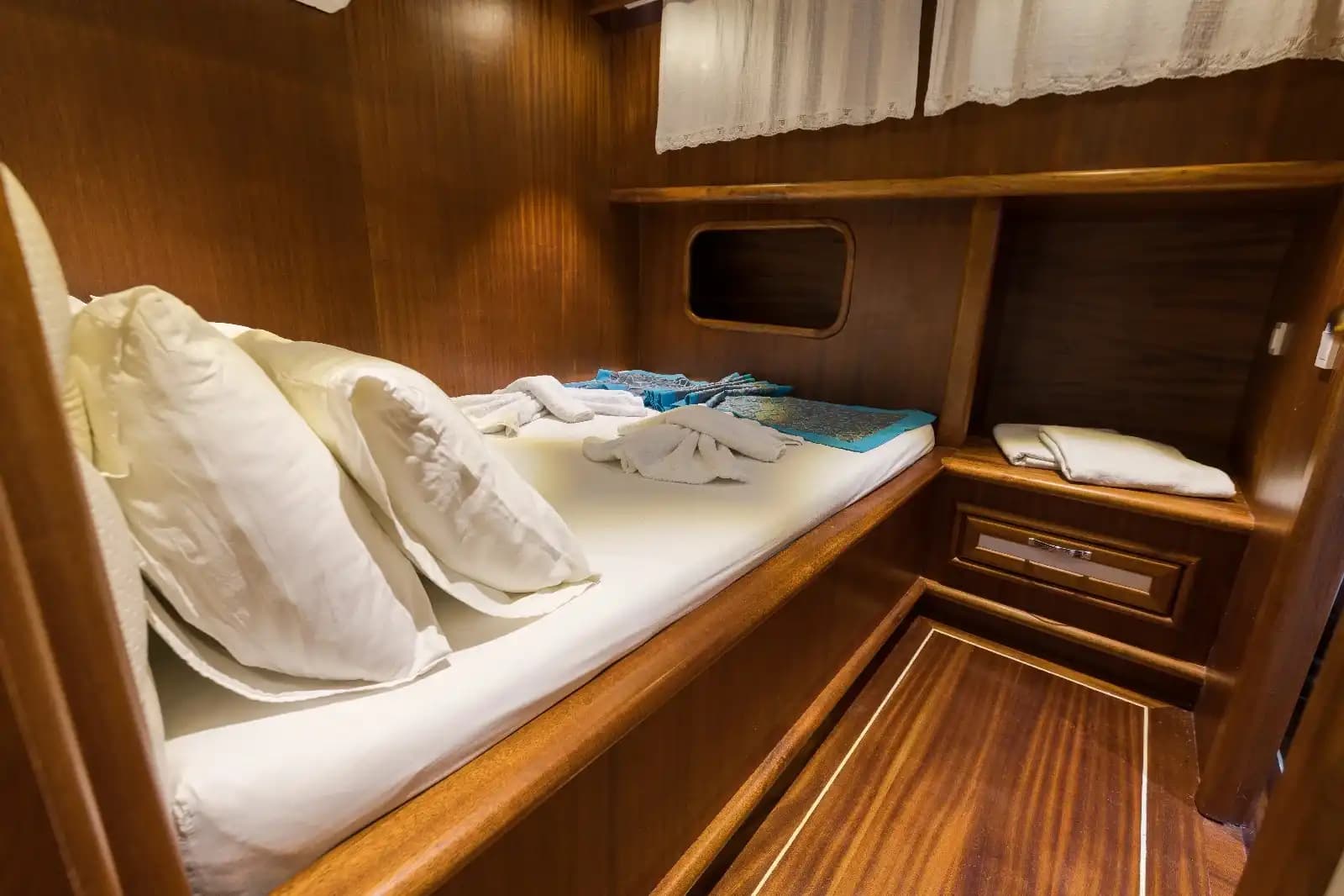 Exclusif Voyage bleu from Bozburun: 26-Meter 6-cabines Gulet 12