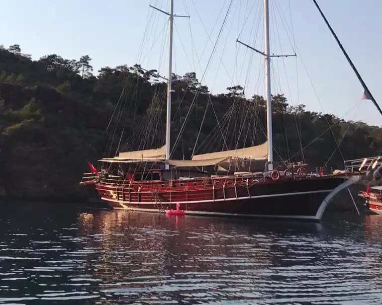 Marmaris’in Saklı Koylarını Keşfetmek İçin Muhteşem Bir Gulet Deneyimi 7