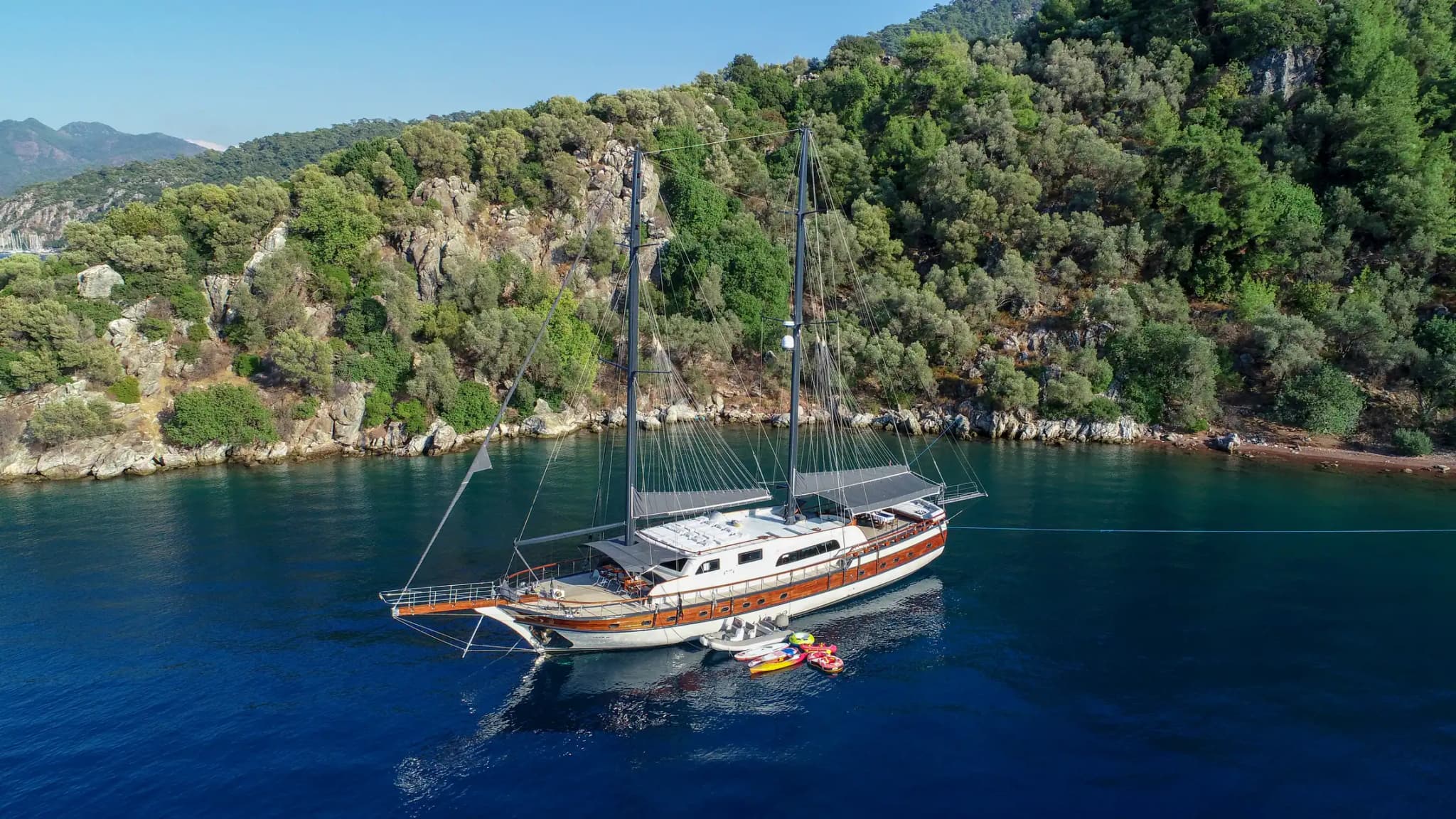 Marmaris'te Lüks 32 Metrelik Gulet Kiralama | 14 Kişilik Mavi Yolculuk 11