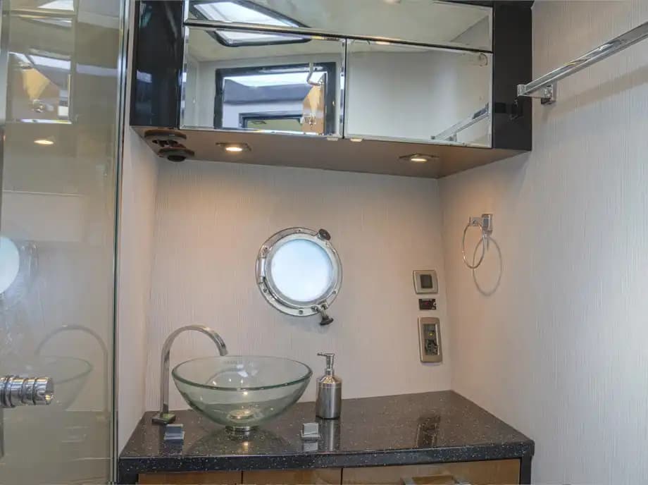 Komfortabel Meer Voyage for 4 Personen with a 15-Meter Schnellboot in Bodrum 22