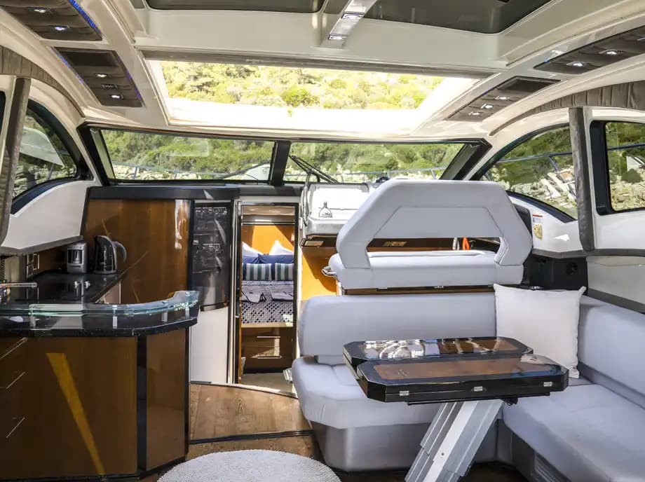 Komfortabel Meer Voyage for 4 Personen with a 15-Meter Schnellboot in Bodrum 20