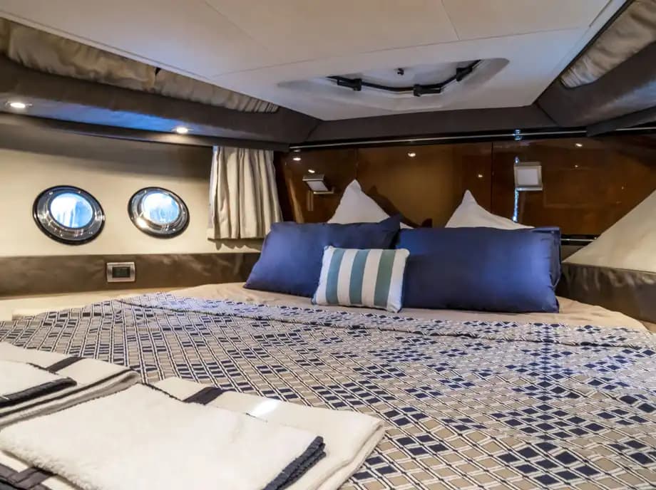Komfortabel Meer Voyage for 4 Personen with a 15-Meter Schnellboot in Bodrum 25